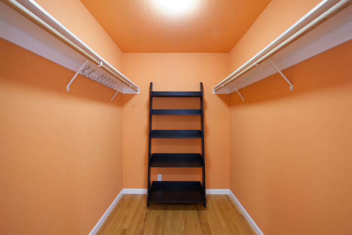 Master Closet (A) picture - 934 S Wolfe Ave, Sunnyvale 94086