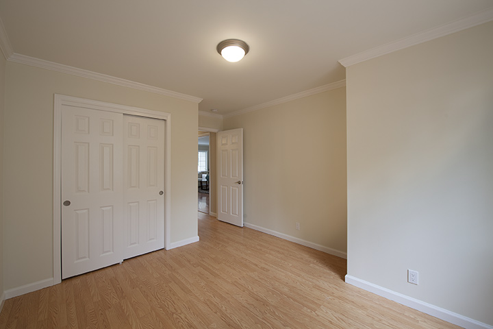 Bedroom 3 (B) picture - 731 San Benito Ave, Menlo Park 94025
