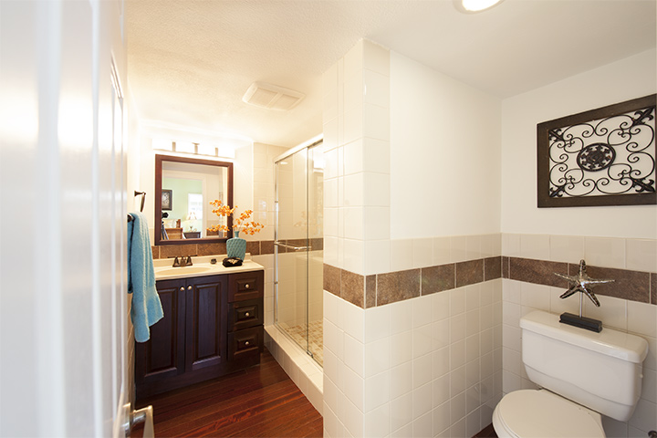 Master Bath (A) Picture - 731 San Benito Ave, Menlo Park 94025 Master Bath (A) picture - 731 San Benito Ave, Menlo Park 94025