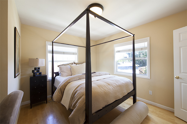 Bedroom 2 (B) picture - 239 Sequoia Ave, Redwood City 94061