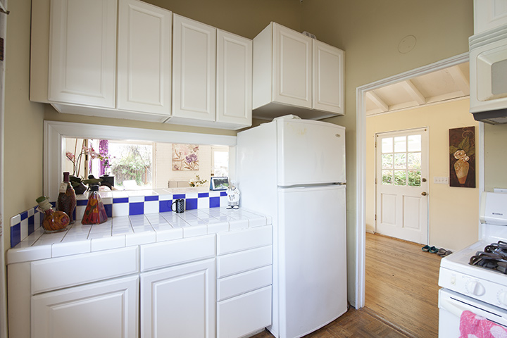Kitchen picture - 2951 South Ct, Palo Alto 94306
