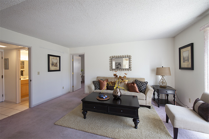 Family Room (A) Picture - 1609 Stanwich Rd, San Jose 95131 Family Room (A) picture - 1609 Stanwich Rd, San Jose 95131