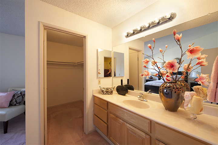 Master Bath (A) Picture - 1609 Stanwich Rd, San Jose 95131 Master Bath (A) picture - 1609 Stanwich Rd, San Jose 95131