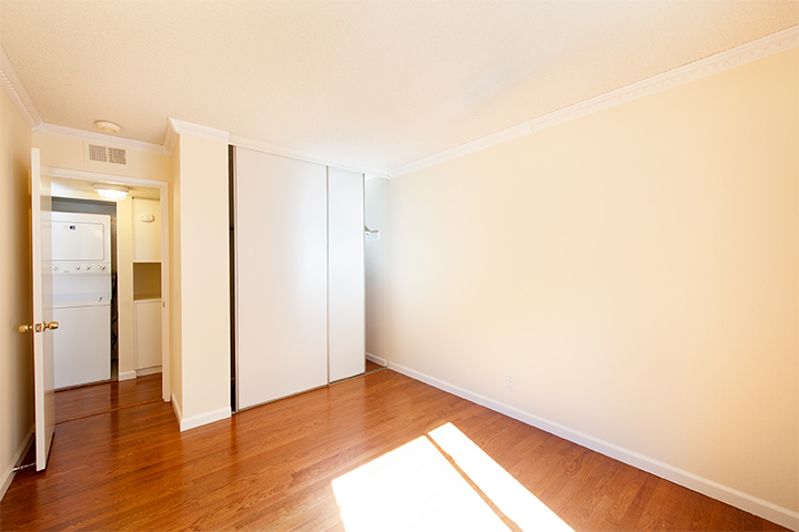 Bedroom 1 picture - 2468 W Bayshore Rd, Unit 7, Palo Alto 94303