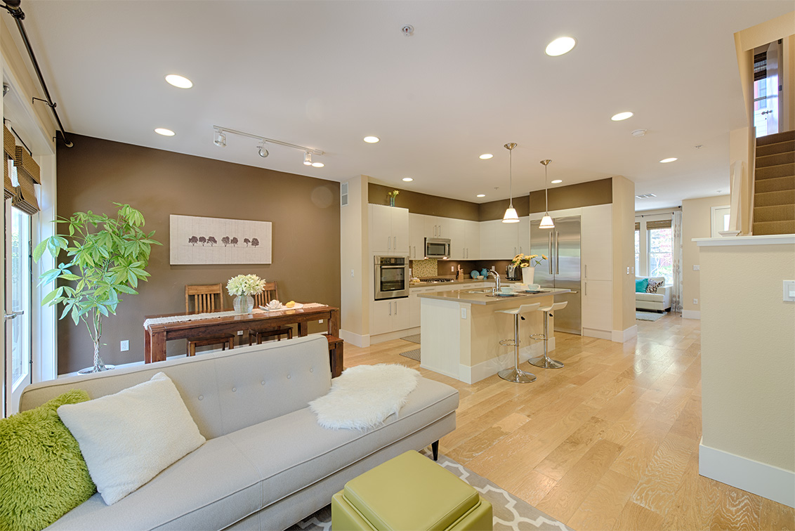 Family Area picture - 860 Altaire Walk, Palo Alto 94303