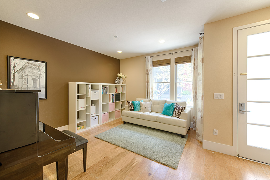 Living Room picture - 860 Altaire Walk, Palo Alto 94303
