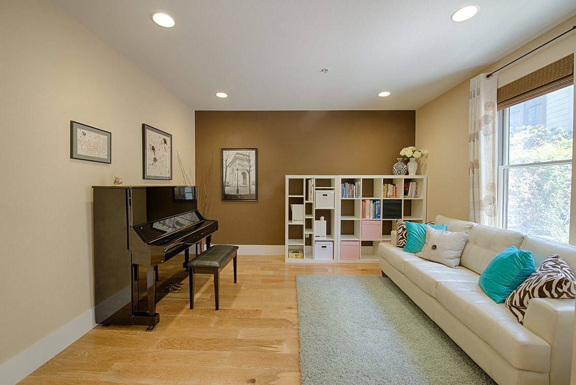 Living Room picture - 860 Altaire Walk, Palo Alto 94303