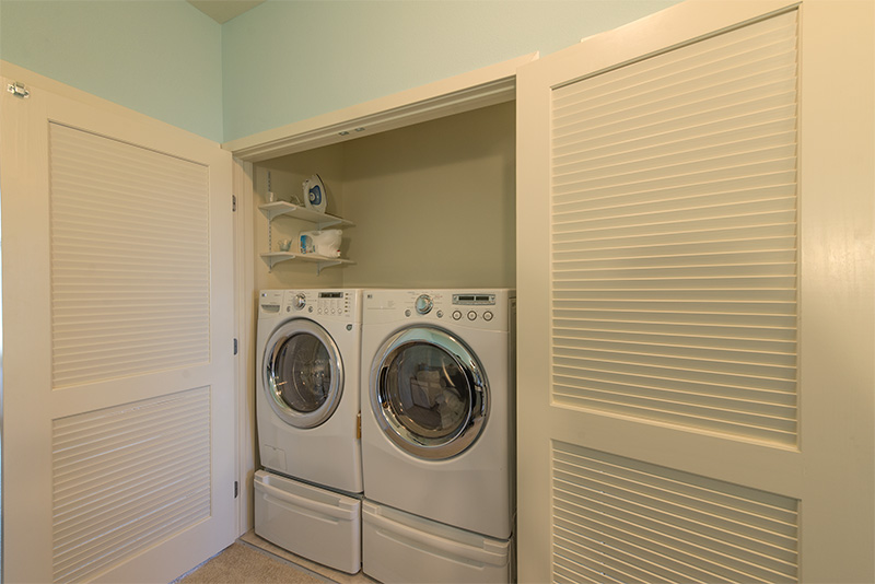 Laundry picture - 893 Altaire Walk, Unit 102, Palo Alto 94303