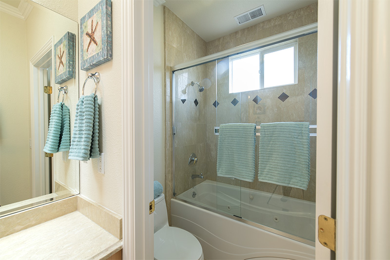 Master Bath (B) Picture - 25 Amherst Ct, Menlo Park 94025 Master Bath (B) picture - 25 Amherst Ct, Menlo Park 94025
