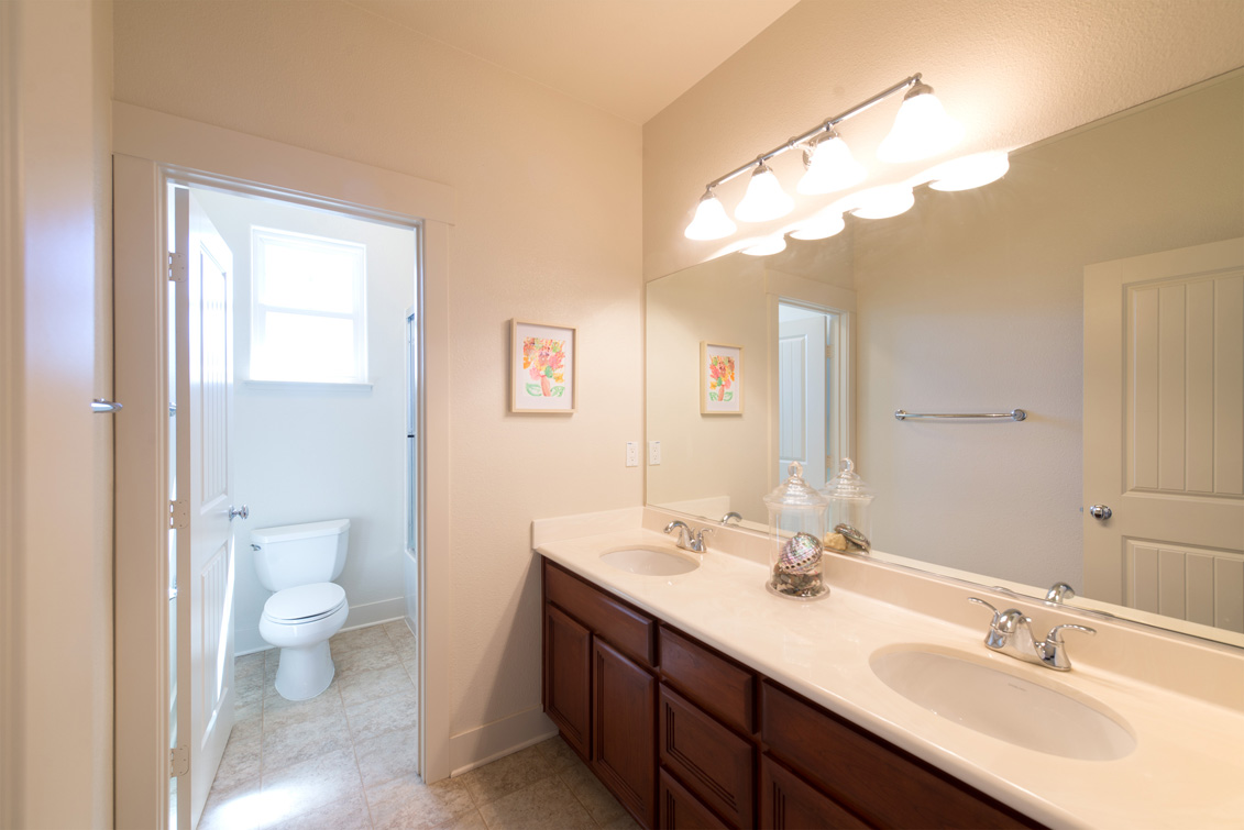 Bathroom 2 (A) Picture - 223 Bayberry Cir, Pacifica 94044 Bathroom 2 (A) picture - 223 Bayberry Cir, Pacifica 94044