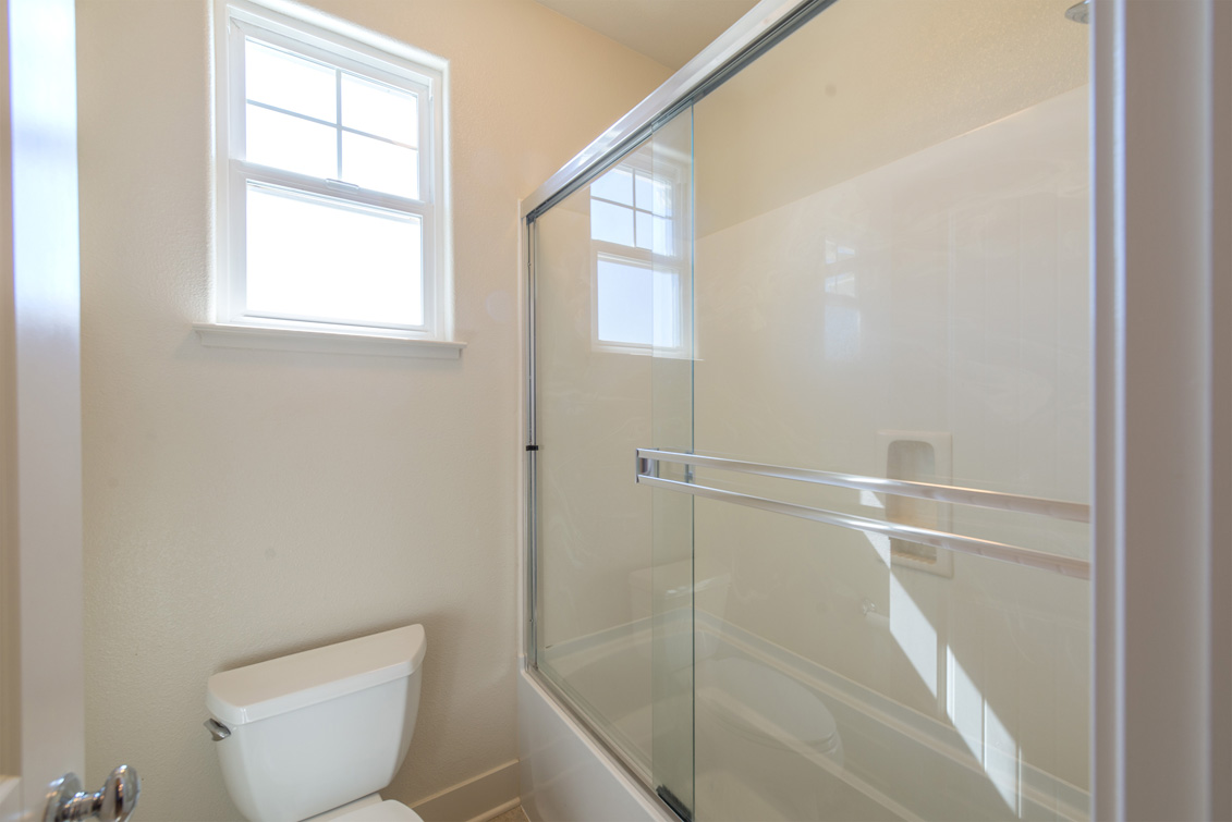 Bathroom 2 (B) Picture - 223 Bayberry Cir, Pacifica 94044 Bathroom 2 (B) picture - 223 Bayberry Cir, Pacifica 94044