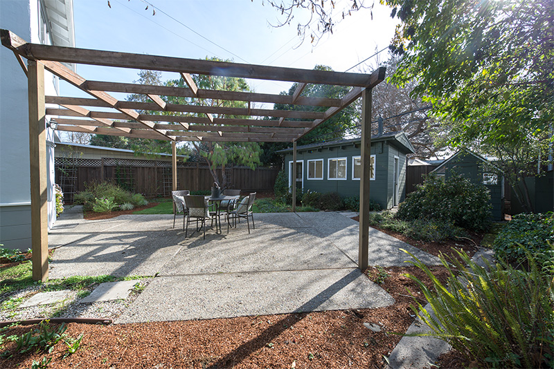 Backyard (A) picture - 3320 Bryant St, Palo Alto 94306