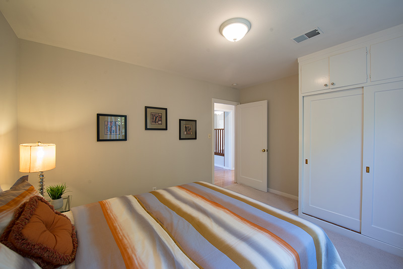 Bedroom 2 (B) picture - 3320 Bryant St, Palo Alto 94306
