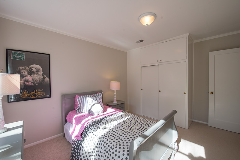 Bedroom 3 (B) picture - 3320 Bryant St, Palo Alto 94306