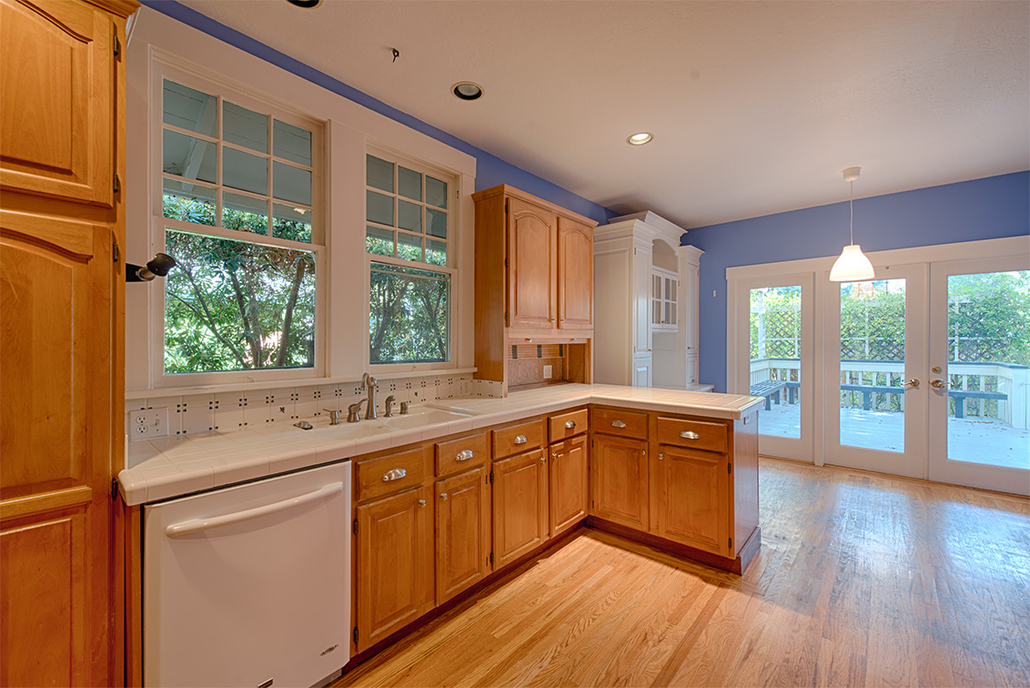 Kitchen picture - 229 Byron St, Palo Alto 94301