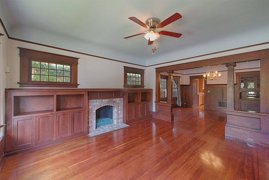 Living Room picture - 229 Byron St, Palo Alto 94301