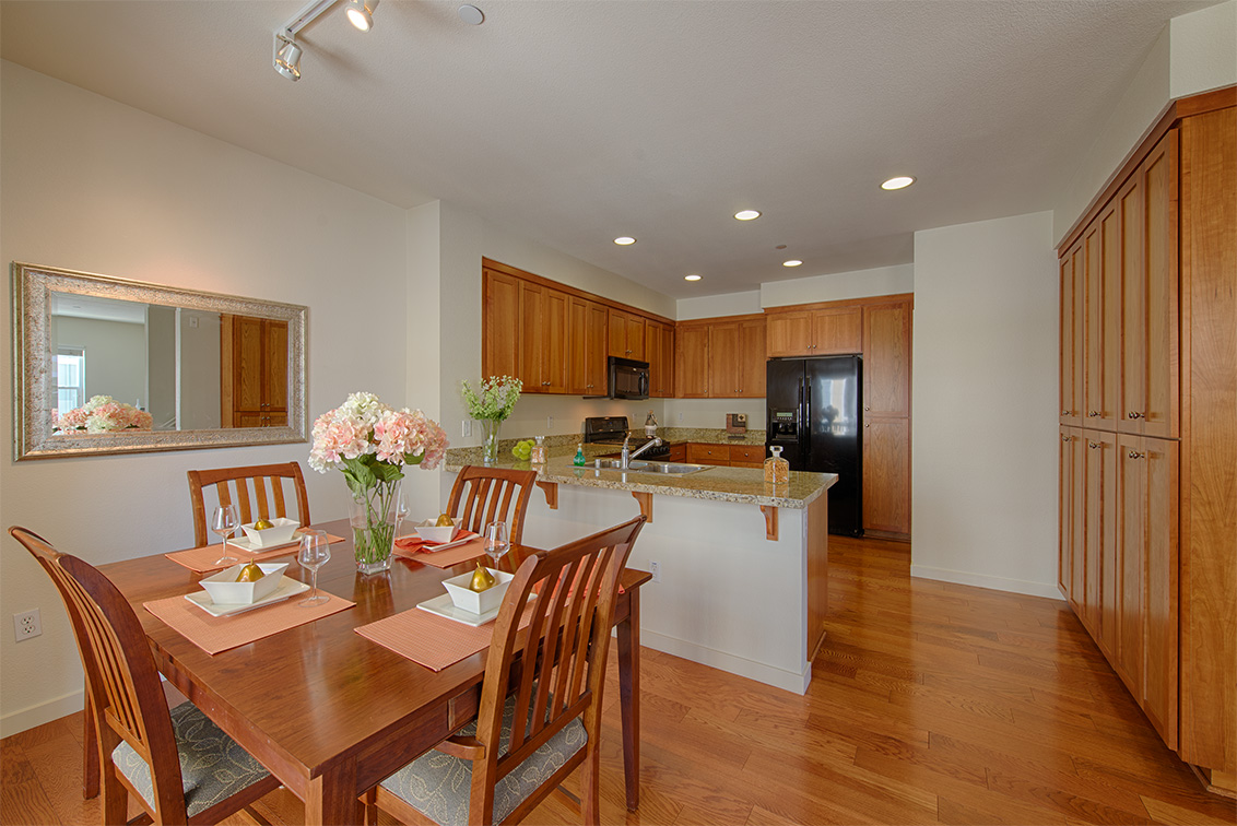 Dining Area (C) picture - 1911 Cambridge Dr, Mountain View 94043