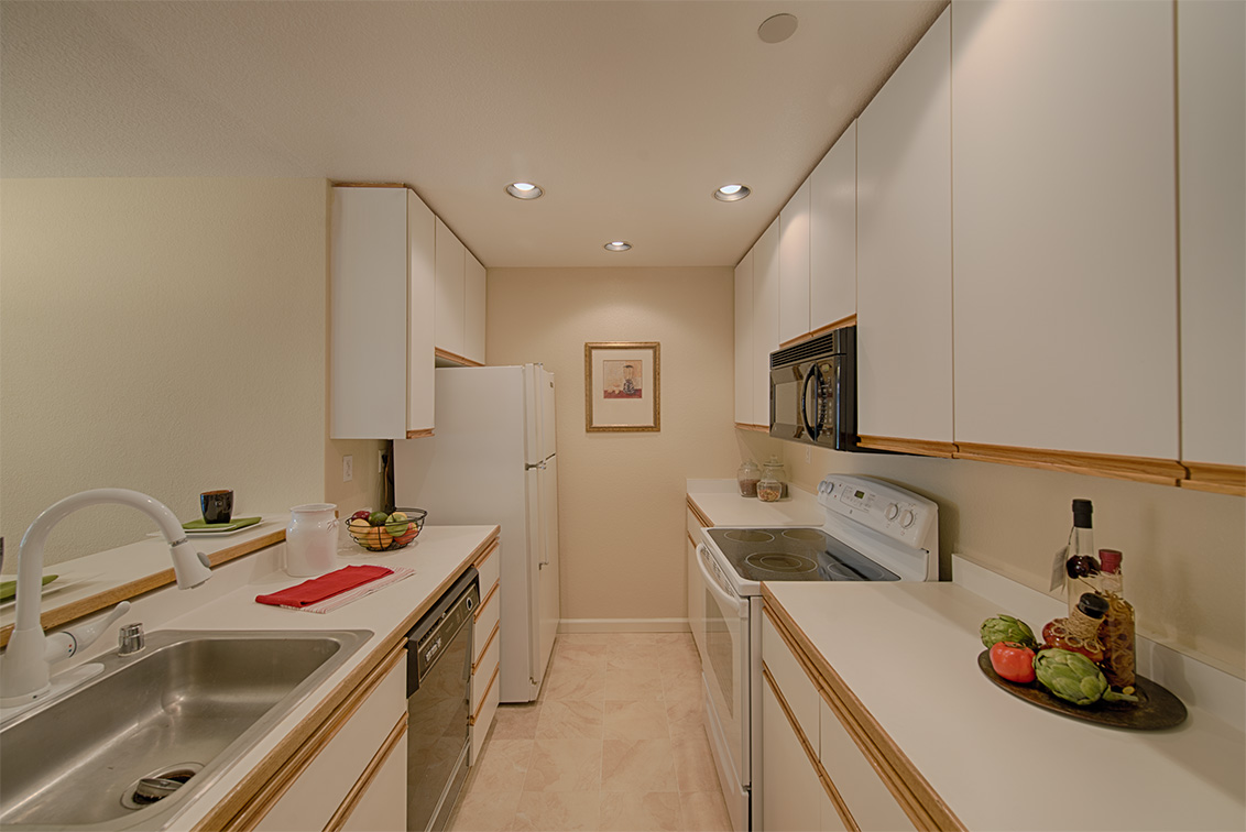 Kitchen picture - 4159 El Camino Way, Unit B, Palo Alto 94306