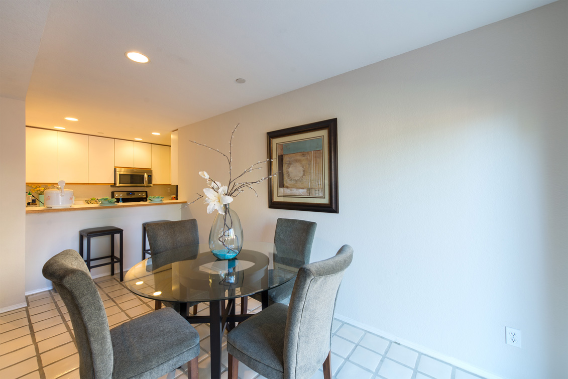 Dining Area picture - 4159 El Camino Way, Unit E, Palo Alto 94306