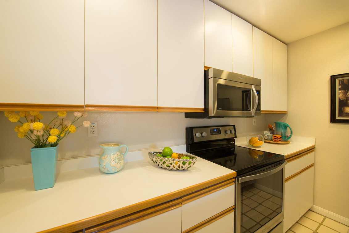 Kitchen picture - 4159 El Camino Way, Unit E, Palo Alto 94306