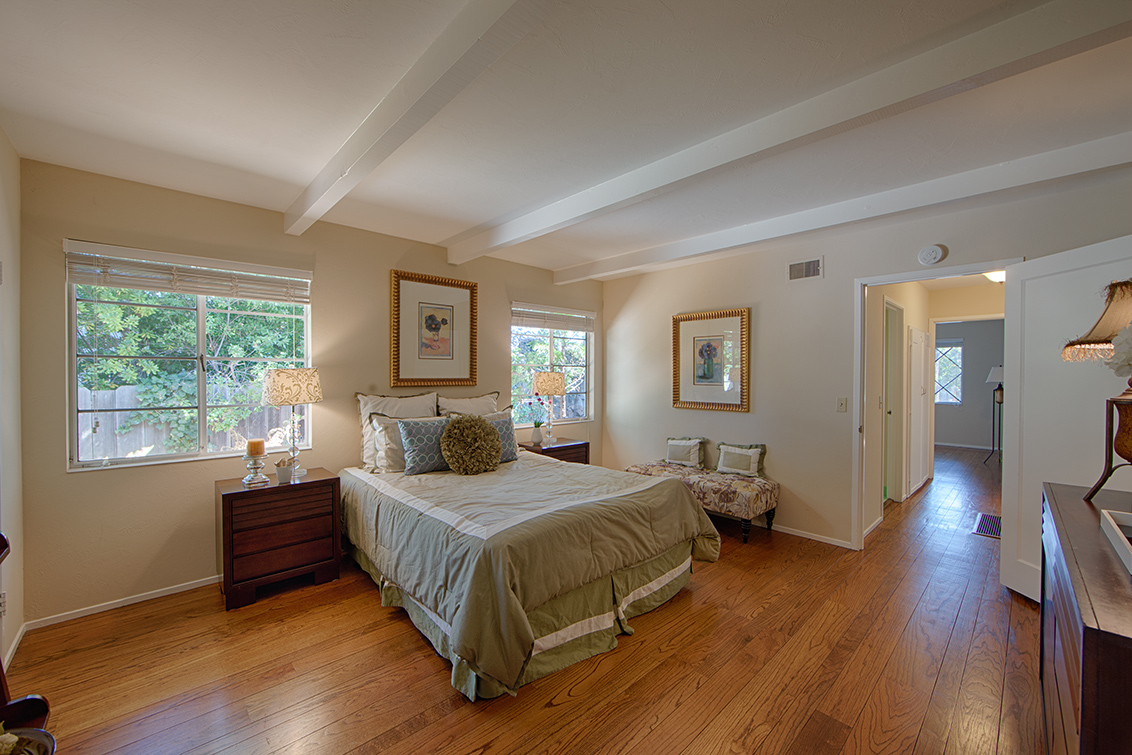 Master Bedroom (A) Picture - 170 Frederick Ct, Los Altos 94022 Master Bedroom (A) picture - 170 Frederick Ct, Los Altos 94022