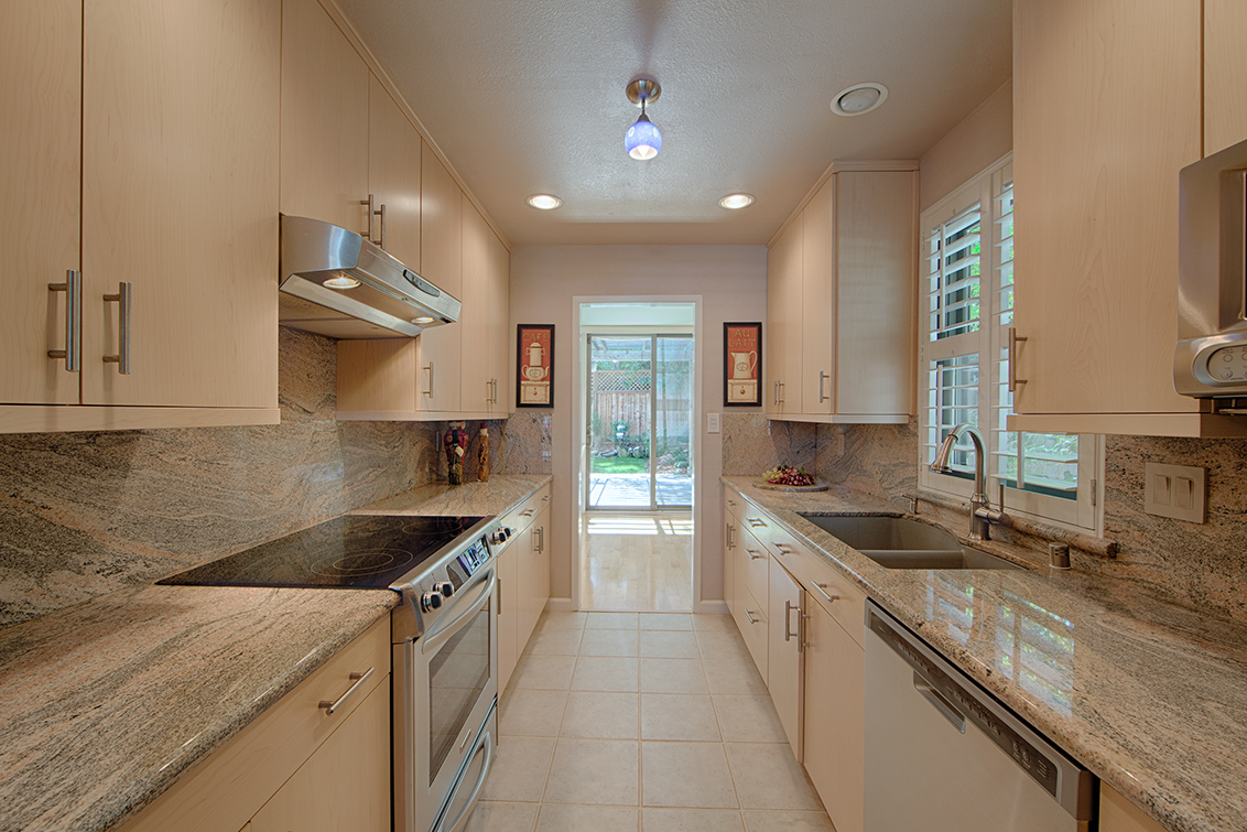 Kitchen - 138 Hemlock Ct, Palo Alto 94306