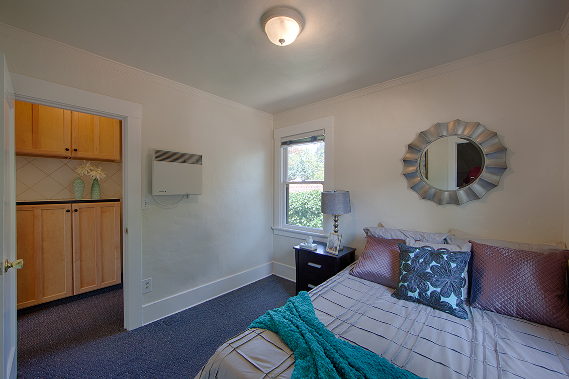 Upstairs Bedroom picture - 1321 Hopkins Ave, Palo Alto 94301