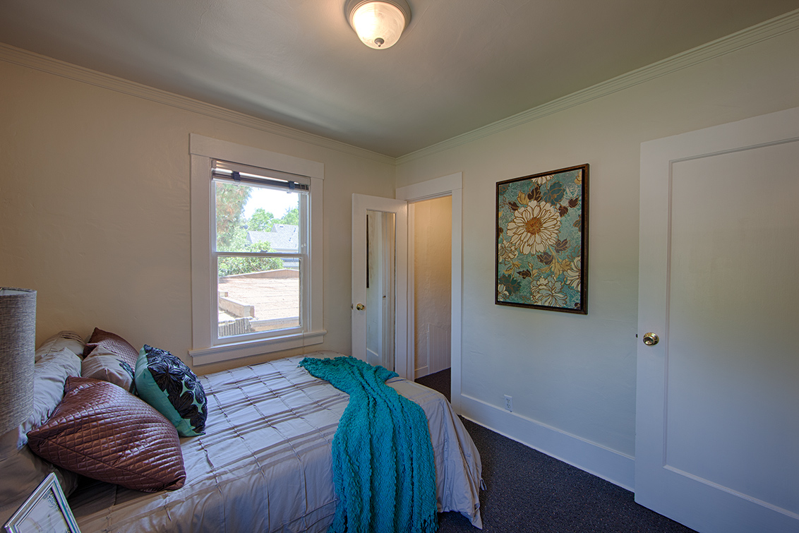 Upstairs Bedroom picture - 1321 Hopkins Ave, Palo Alto 94301