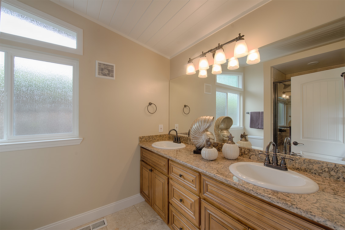 Master Bath (A) Picture - 3851 Nathan Way, Palo Alto 94303 Master Bath (A) picture - 3851 Nathan Way, Palo Alto 94303