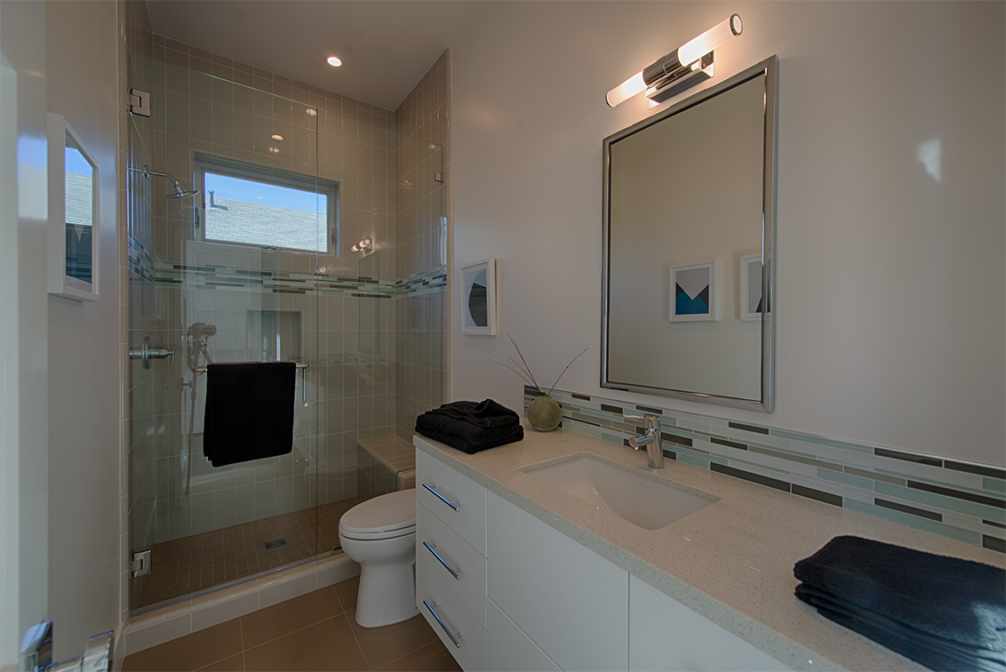 Bathroom 3 (A) Picture - 462 Pettis Ave, Mountain View 94041 Bathroom 3 (A) picture - 462 Pettis Ave, Mountain View 94041