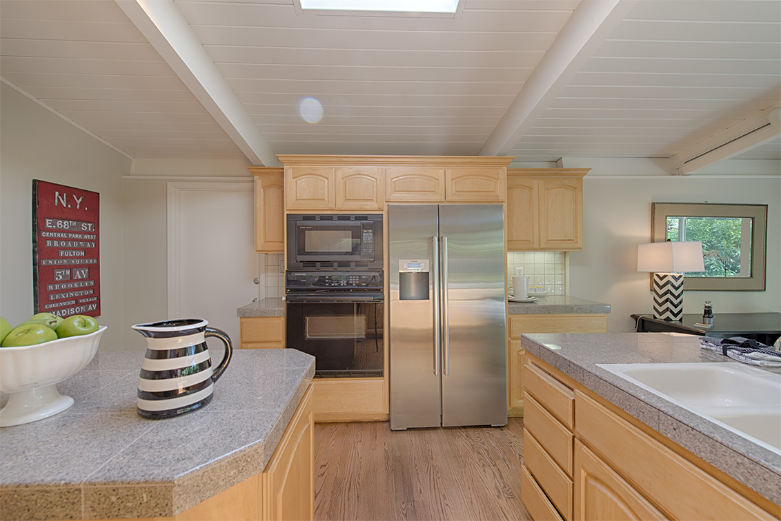 Kitchen (D) picture - 3815 Ross Rd, Palo Alto 94303
