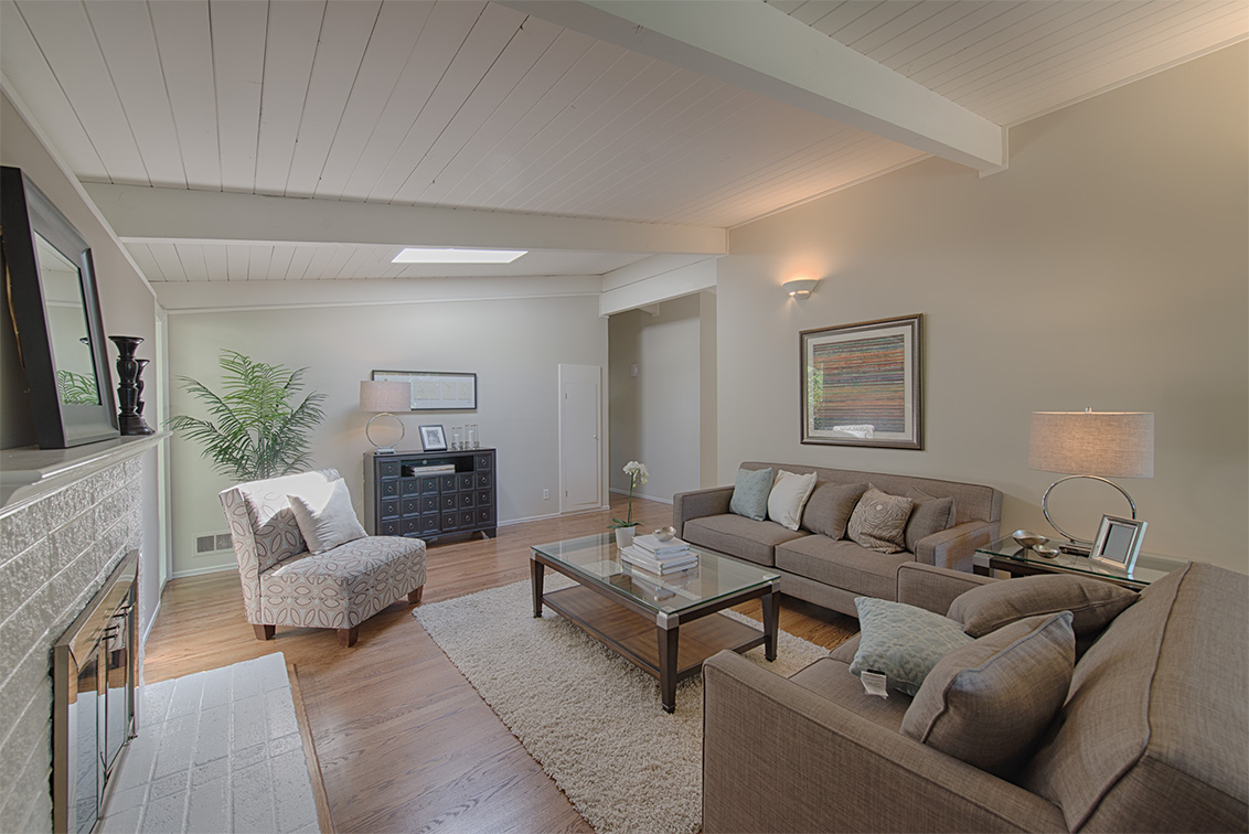 Living Room (C) picture - 3815 Ross Rd, Palo Alto 94303