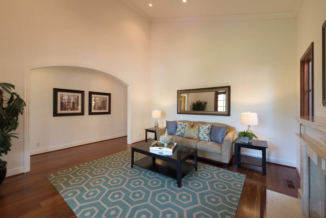 Family Room (C) Picture - 470 Ruthven Ave, Palo Alto 94301 Family Room (C) picture - 470 Ruthven Ave, Palo Alto 94301