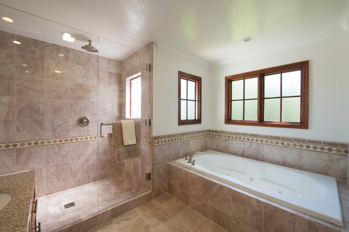 Master Bath (B) Picture - 470 Ruthven Ave, Palo Alto 94301 Master Bath (B) picture - 470 Ruthven Ave, Palo Alto 94301
