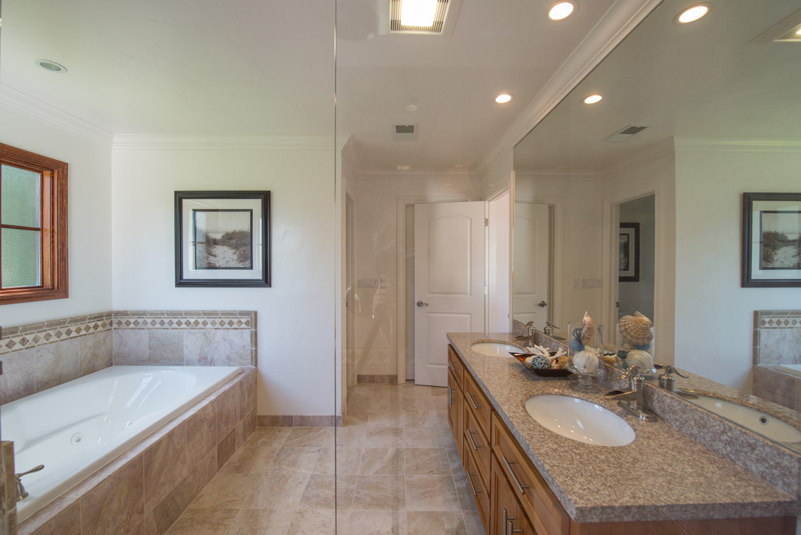 Master Bath (C) Picture - 470 Ruthven Ave, Palo Alto 94301 Master Bath (C) picture - 470 Ruthven Ave, Palo Alto 94301