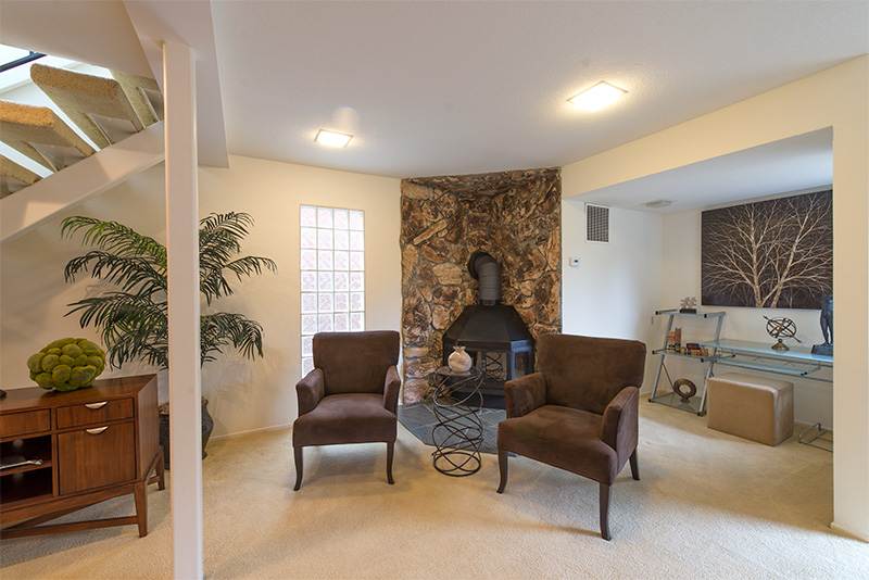 Living Room - 1140 S California Ave, Palo Alto