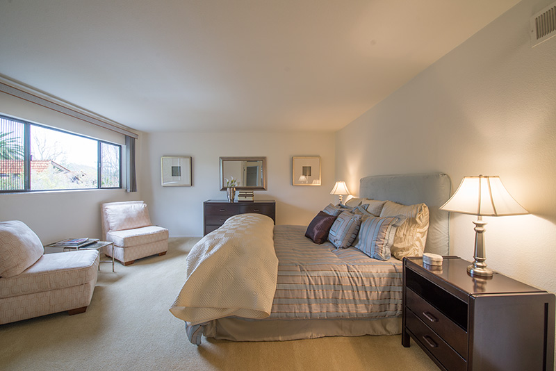 Master Bedroom (A) picture - 1140 S California Ave, Palo Alto 94306