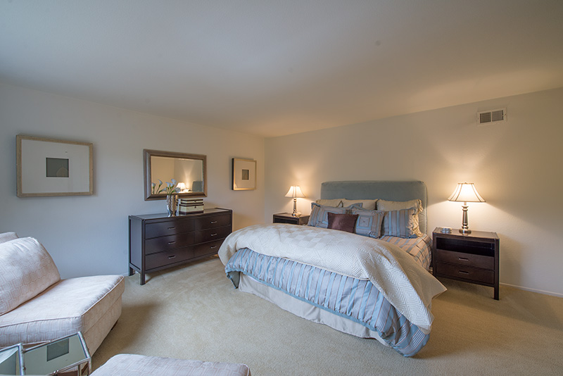 Master Bedroom (B) picture - 1140 S California Ave, Palo Alto 94306