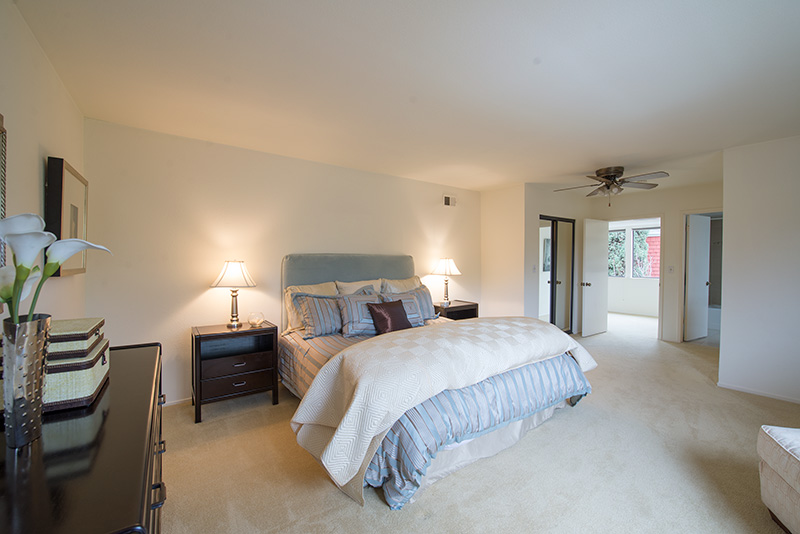 Master Bedroom (C) picture - 1140 S California Ave, Palo Alto 94306