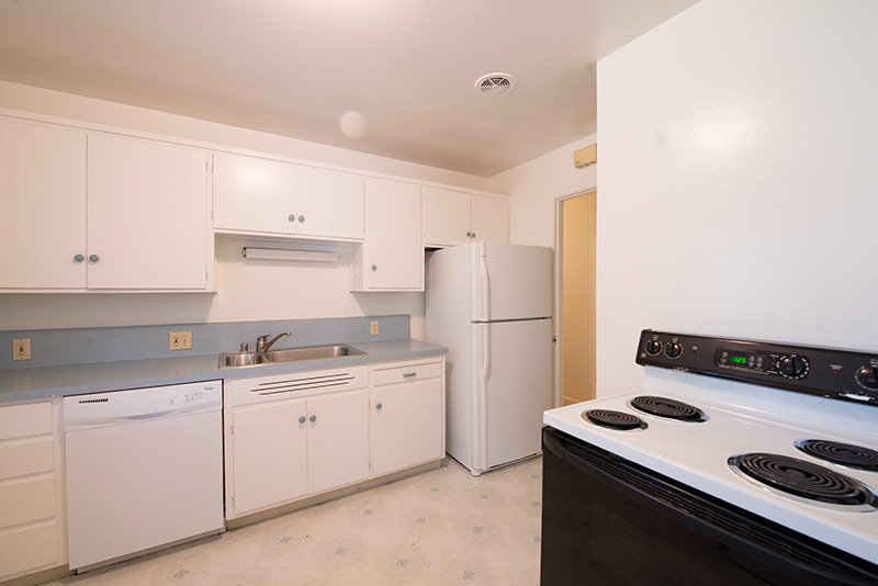 Kitchen - 519 Saint Claire Dr, Palo Alto 94306