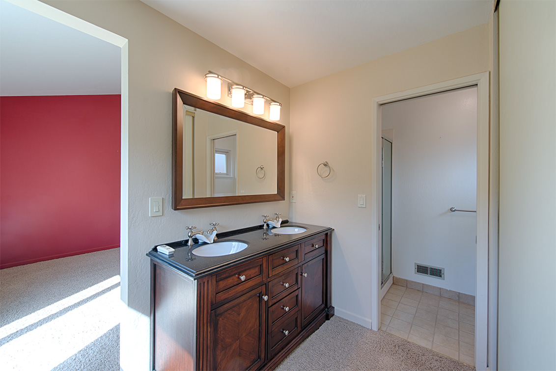 Bathroom 2 (A) picture - 651 Spruce Dr, Sunnyvale 94086