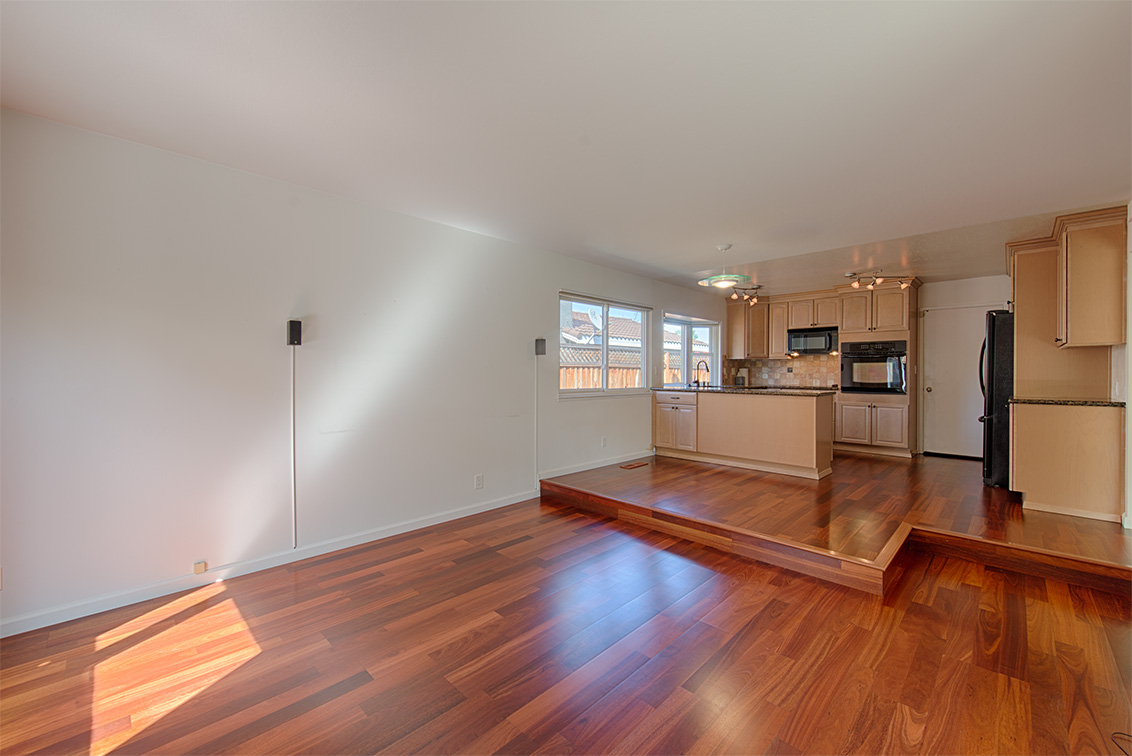 Family Room (D) picture - 651 Spruce Dr, Sunnyvale 94086