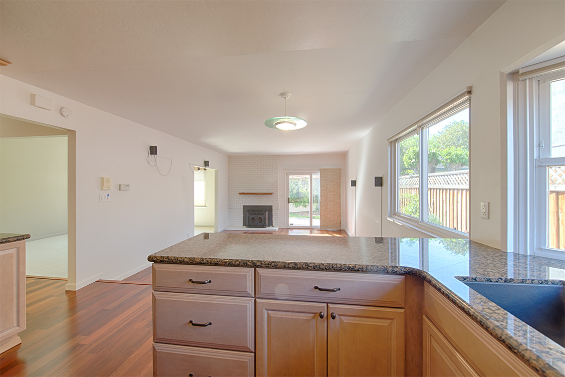 Kitchen (E) picture - 651 Spruce Dr, Sunnyvale 94086