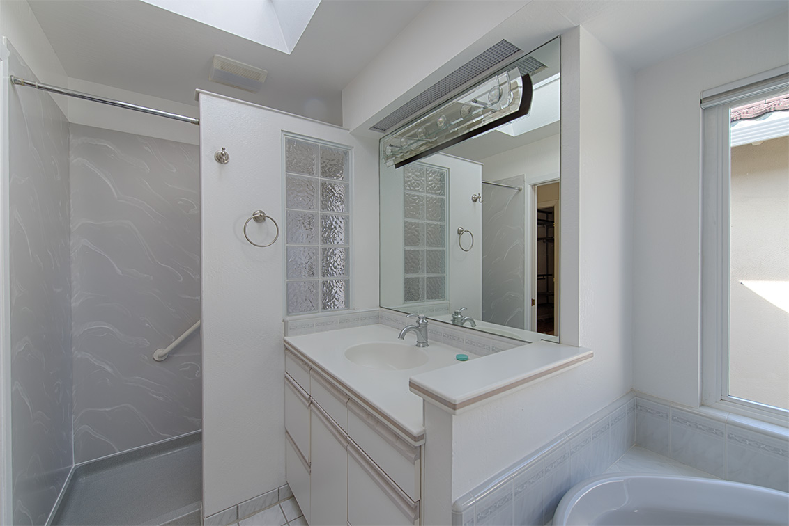 Master Bath (C) picture - 651 Spruce Dr, Sunnyvale 94086