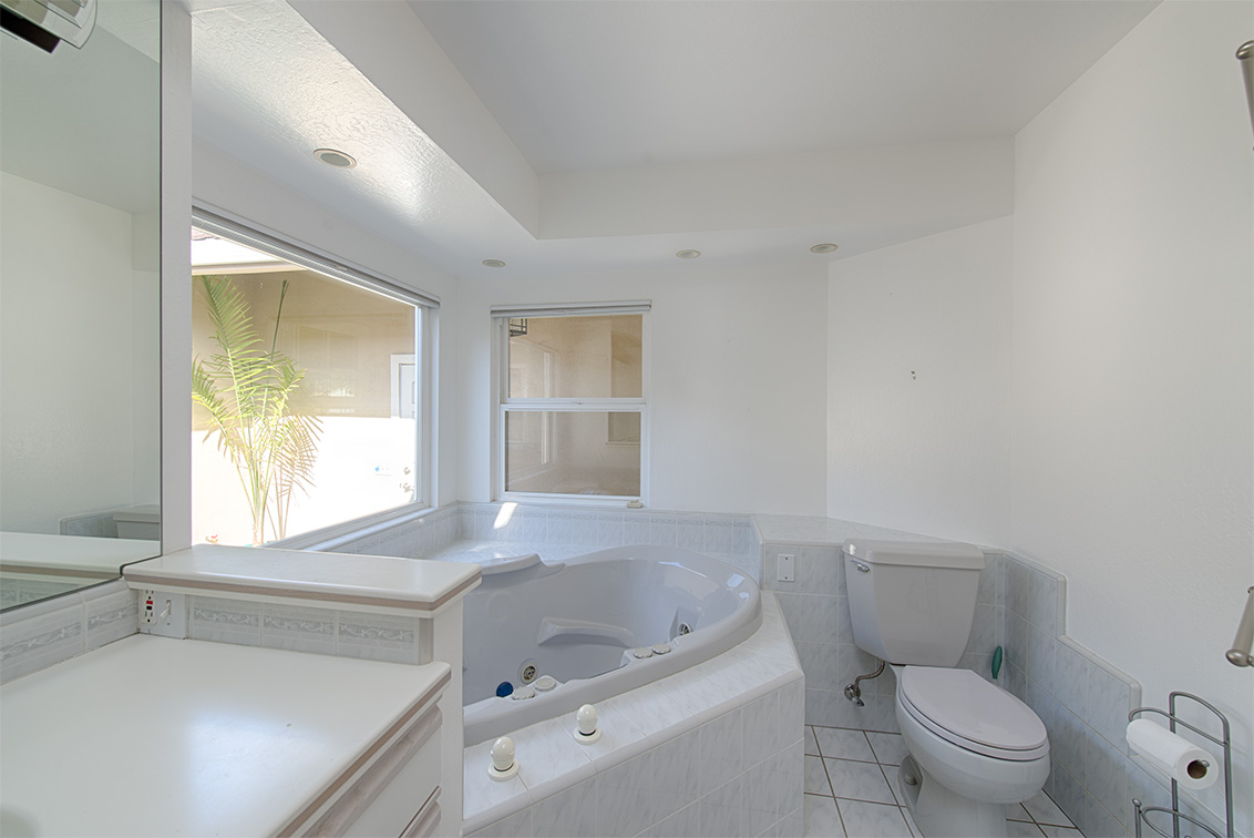 Master Bath (D) picture - 651 Spruce Dr, Sunnyvale 94086