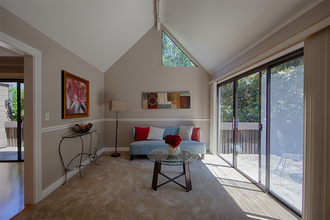 Family Room picture - 4152 Thain Way, Palo Alto 94306