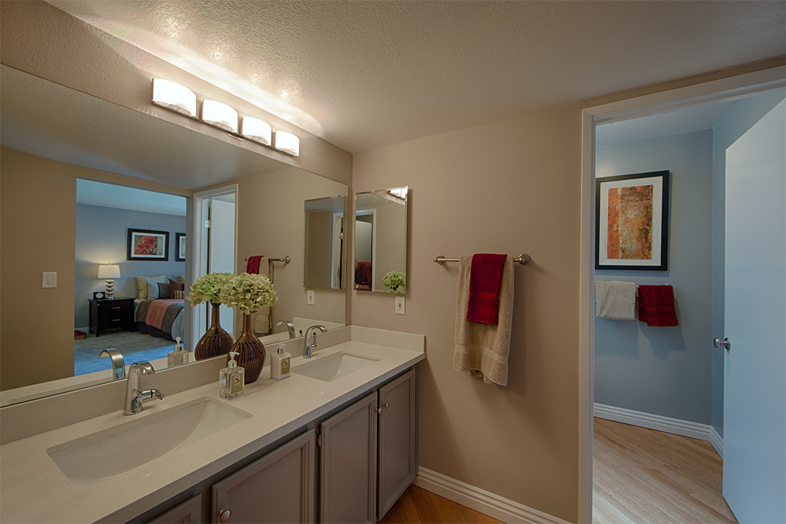 Master Bath picture - 4152 Thain Way, Palo Alto 94306