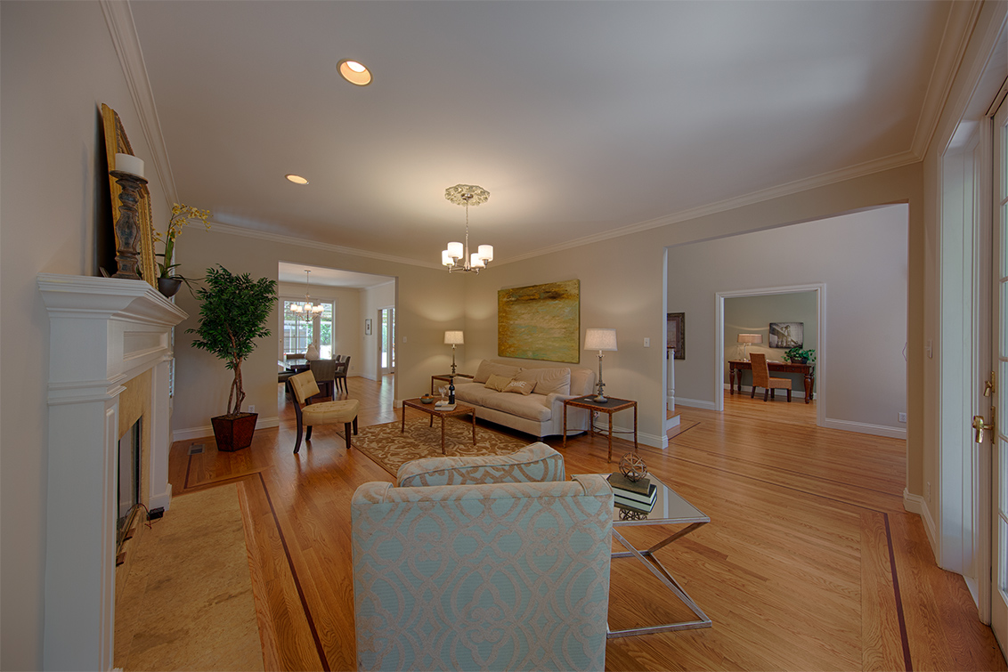 Living Room (B) picture - 29 Hudson St, Redwood City 94062