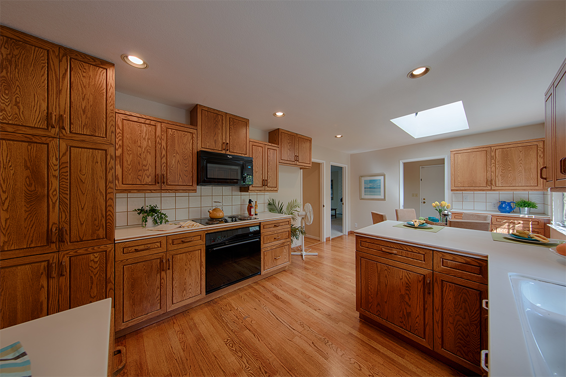 Kitchen (B) picture - 1524 Kathy Ln, Los Altos 94024