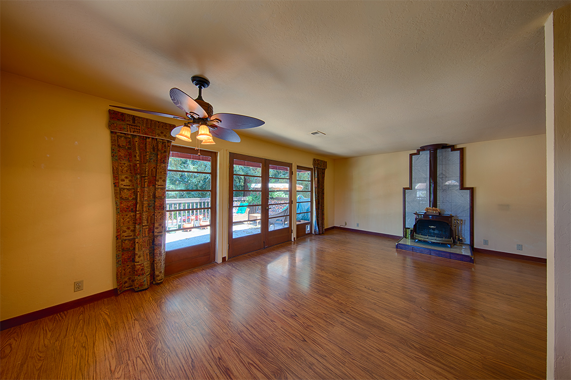 Dining Area (A) Picture - 423 Oak Ave #8, Redwood City 94061 Dining Area (A) picture - 423 Oak Ave #8, Redwood City 94061